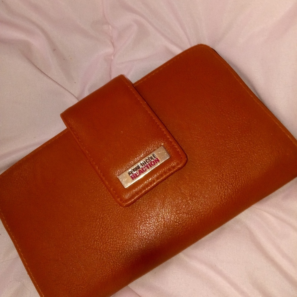 Kenneth cole reaction purse